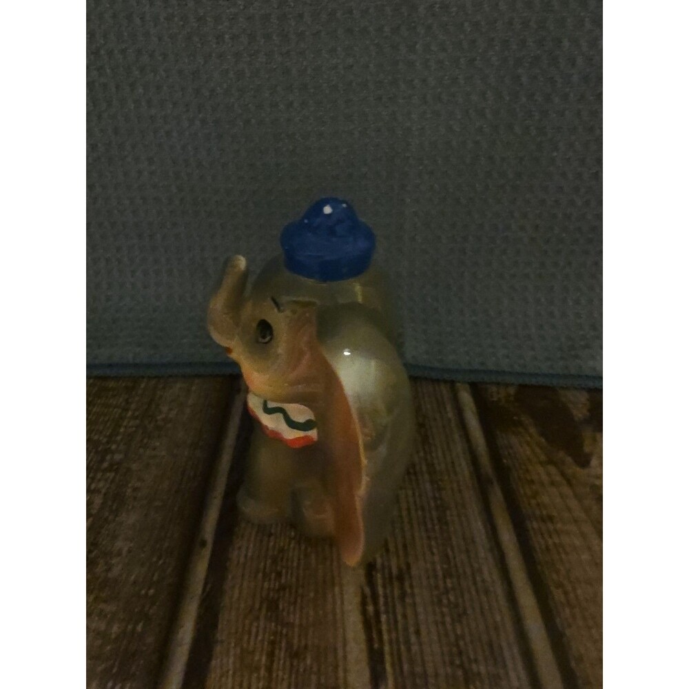 Vintage Dumbo Elephant Porcelain Ceramic Figurine Walt Disney 3.5” - Picture 4 of 7